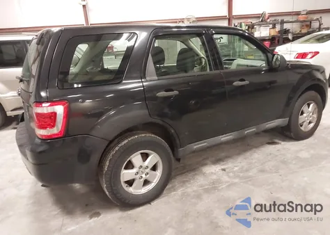 2011 Ford Escape Xls z USA, uszkodzony, nr VIN 1FMCU9C72BKA38914